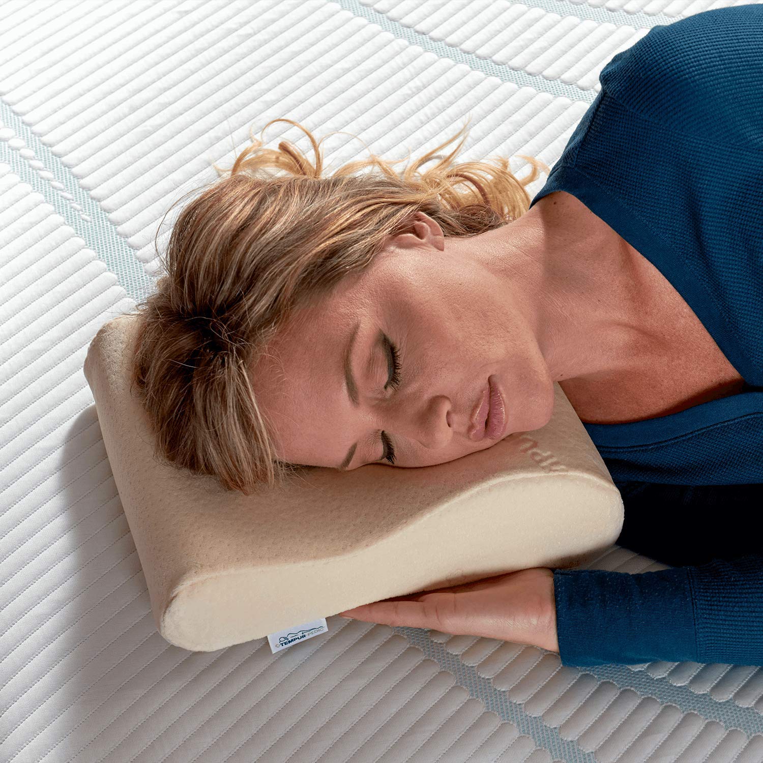 Tempur-Pedic side profile highlighting contoured neck support and alignment