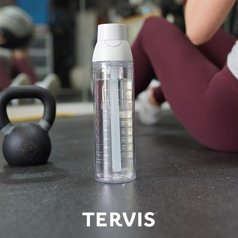 Tervis Sakura filled with ice demonstrating long-lasting cold drinks