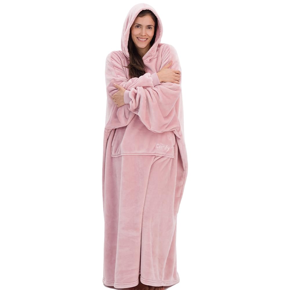 THE COMFY Dream front view showing oversized fit and relaxed comfort