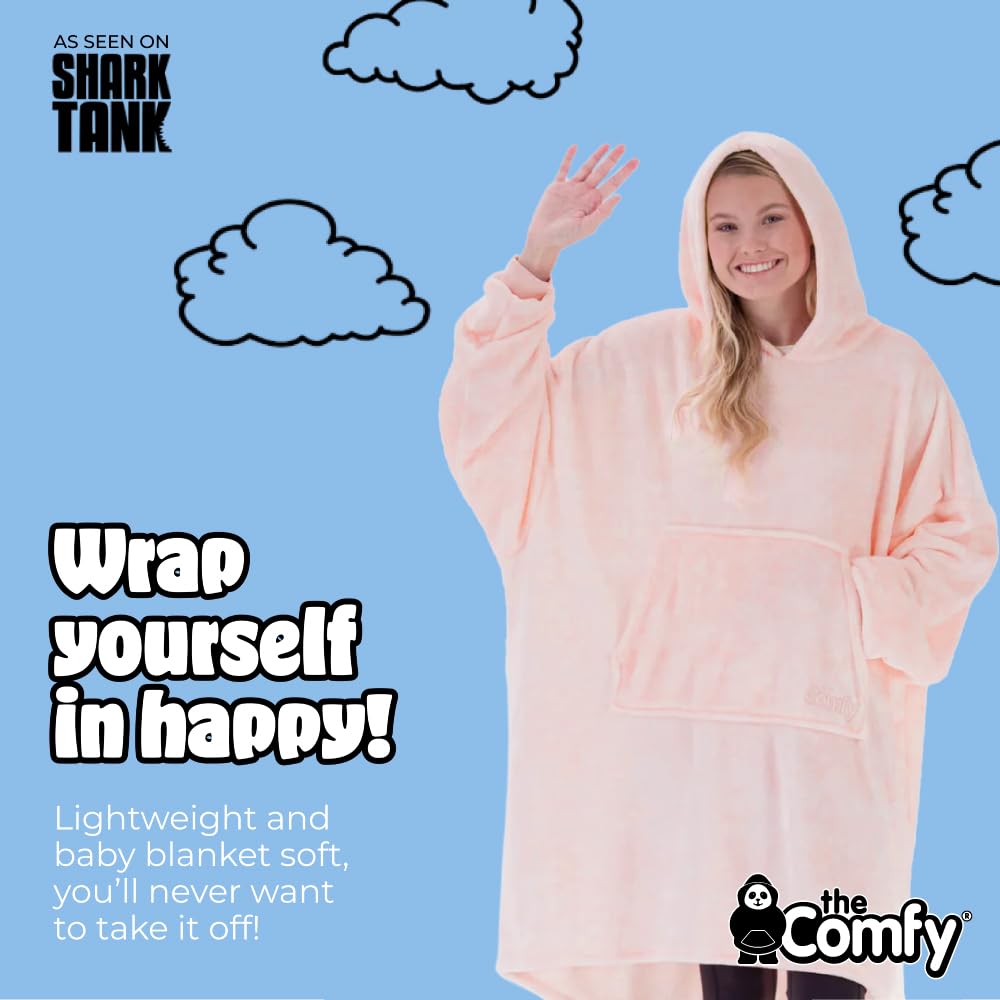 THE COMFY Dream giant pocket detail holding phone and snacks hands-free