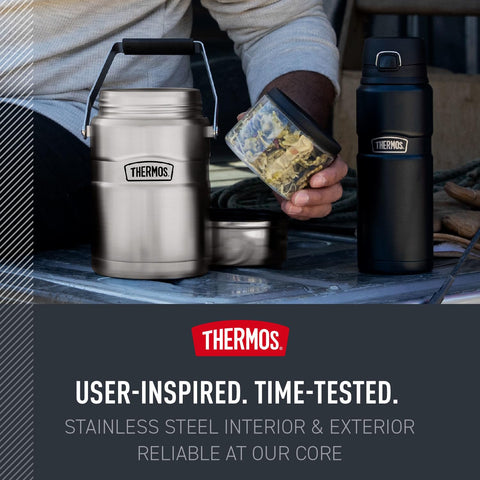 THERMOS jar held in hand showing scale, portable for commuting