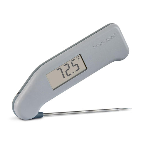 ThermoWorks Thermapen front view showing clear display for fast readings