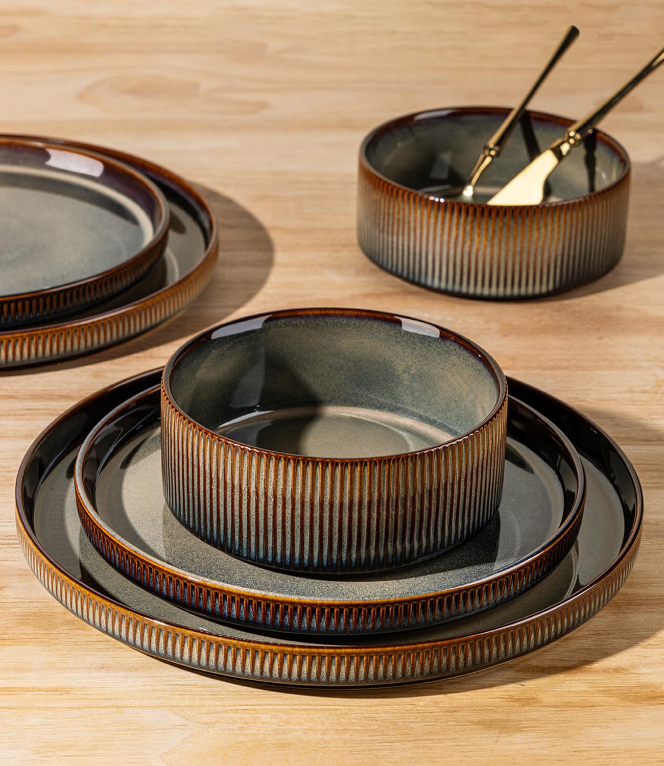 theterra dinner plate styled on table illustrating elegant serving presentation