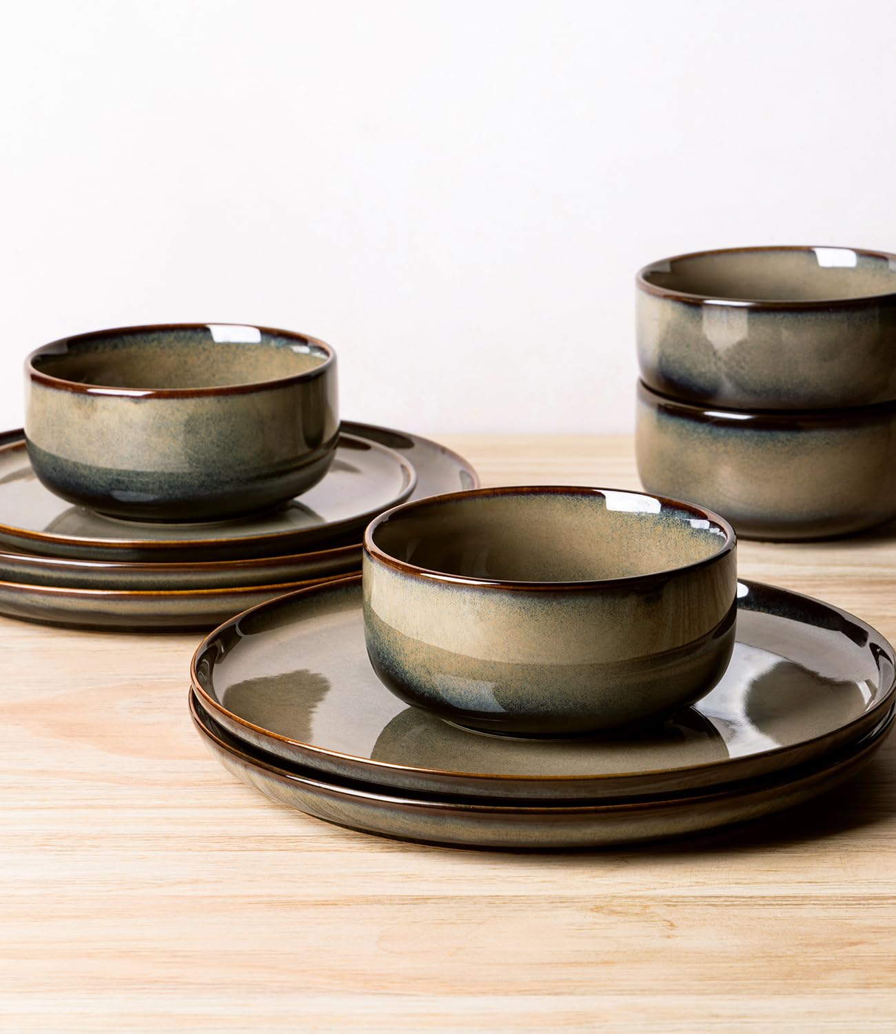 theterra salad plate detail showing craftsmanship and versatile use