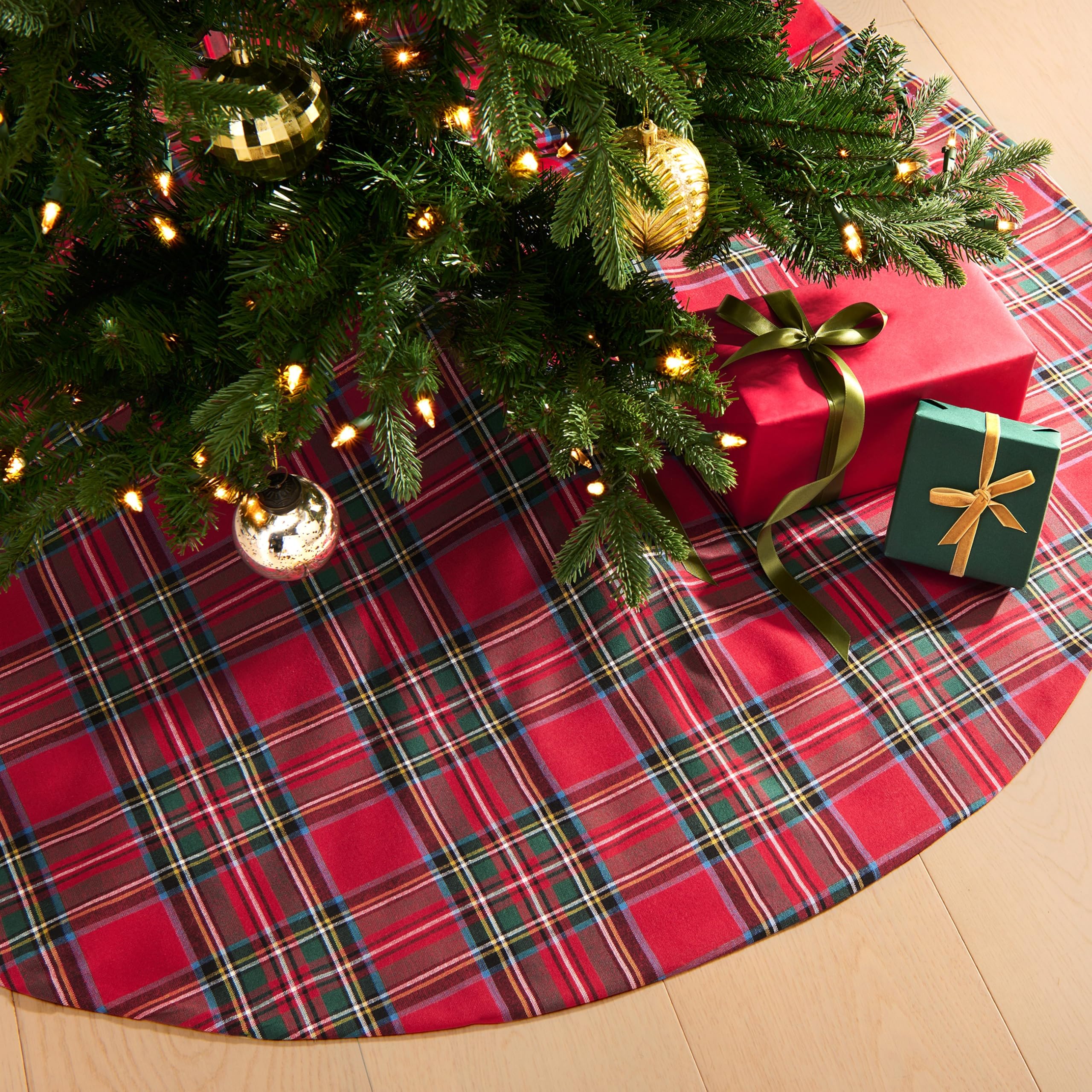 Threadmade skirt paired with table linens showing cohesive holiday decor