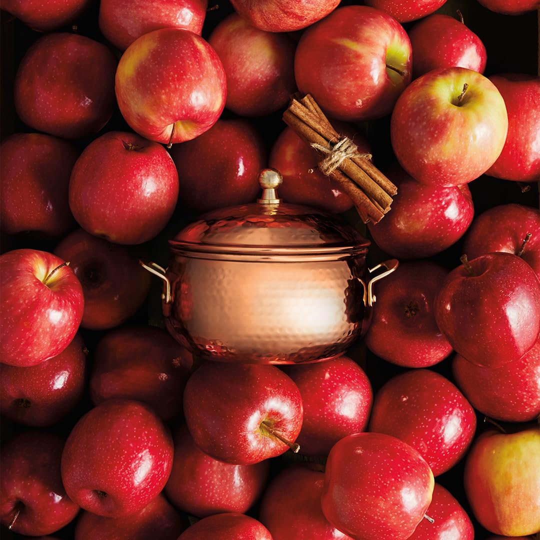 Thymes copper pot detail highlighting metallic texture and stylish design benefit