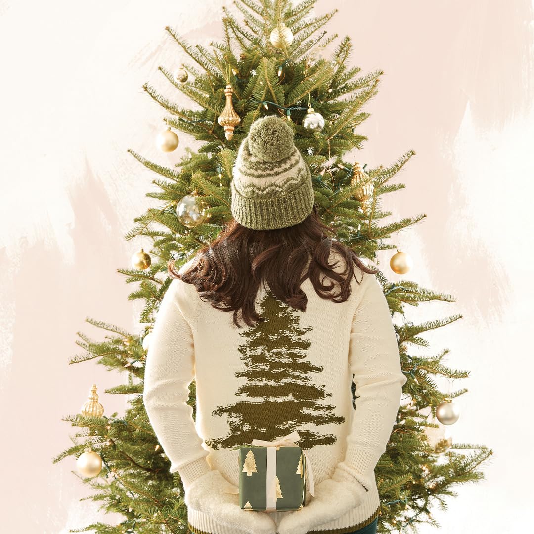 Thymes Frasier Fir three votives in a gift arrangement ideal for gifting
