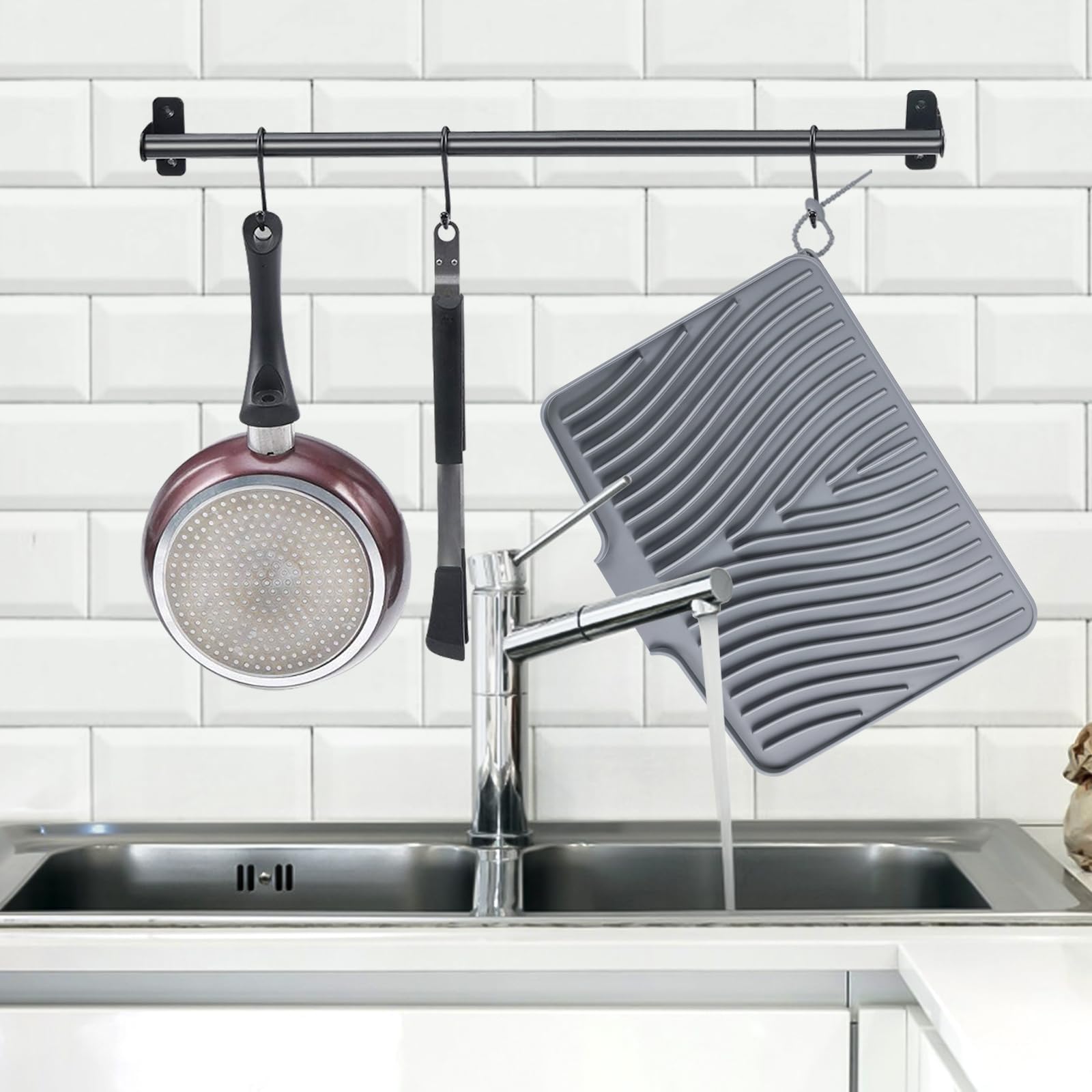 TIKNIK mat used as trivet under hot pot protecting surface