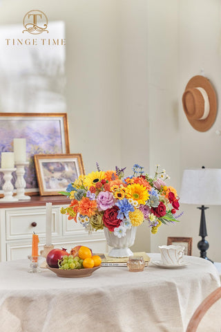 TINGE TIME detailed dahlia bloom, full shape for striking arrangements