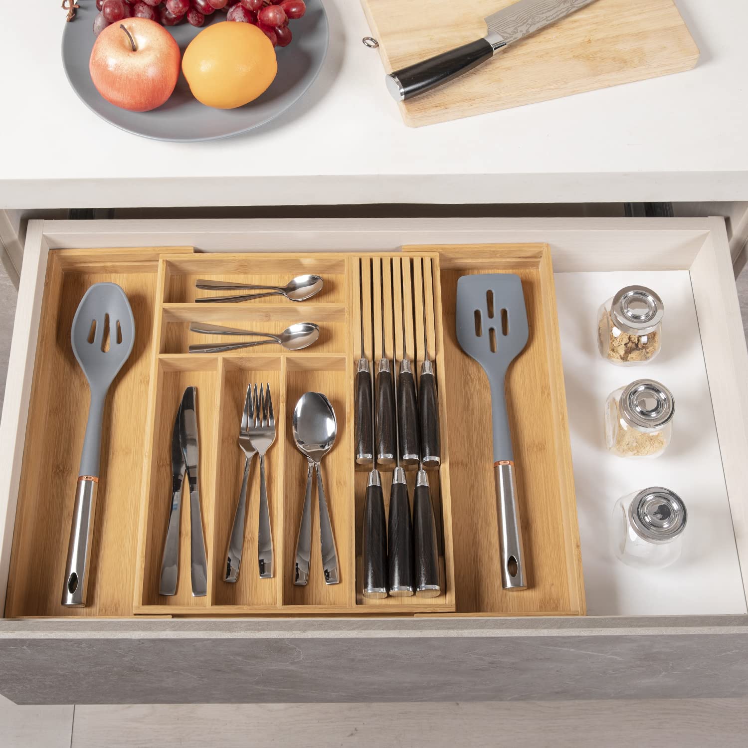 TIOPGHAD organizer expanded width demo highlighting adjustable fit for different drawers