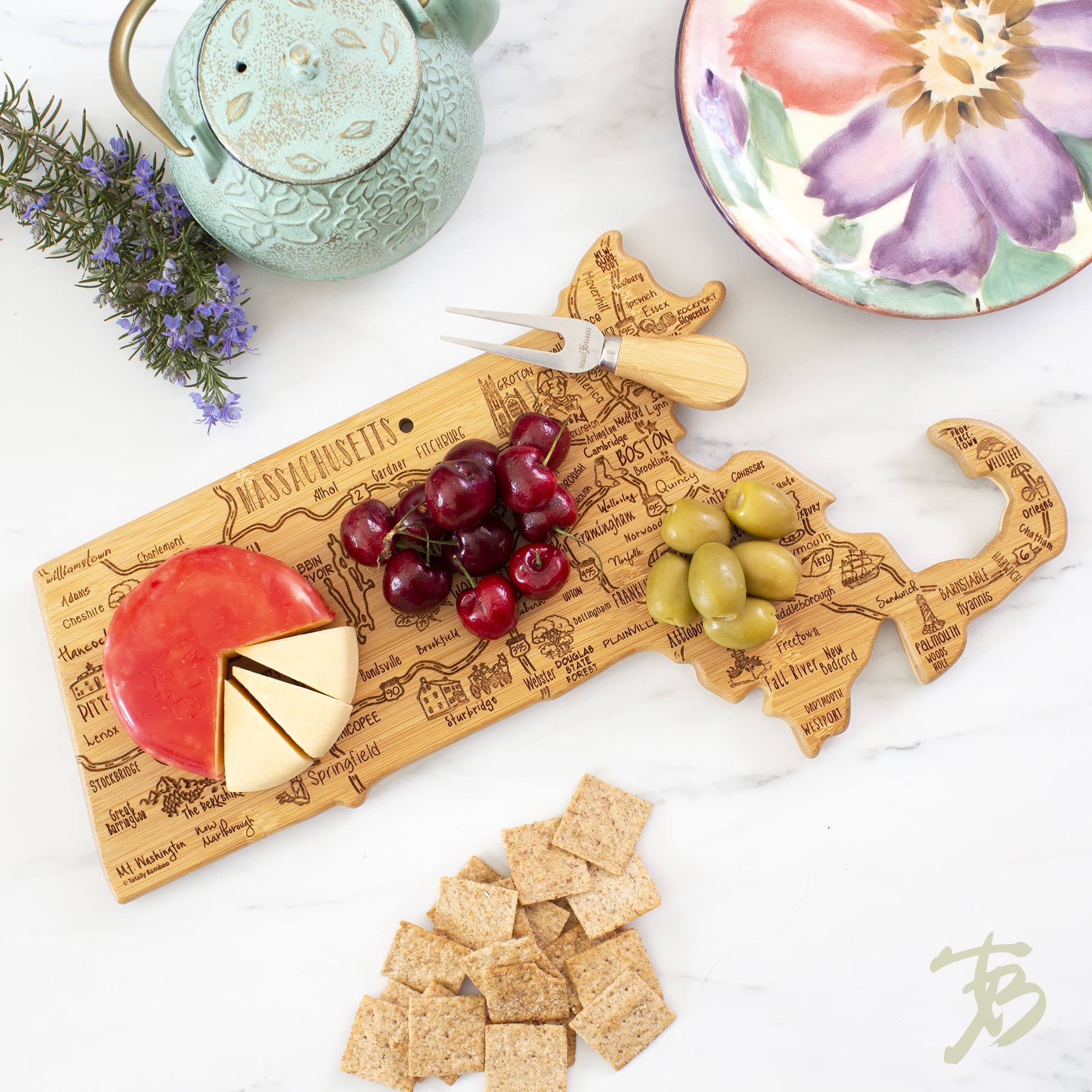 Totally Bamboo back view with smooth cutting surface for reliable food prep