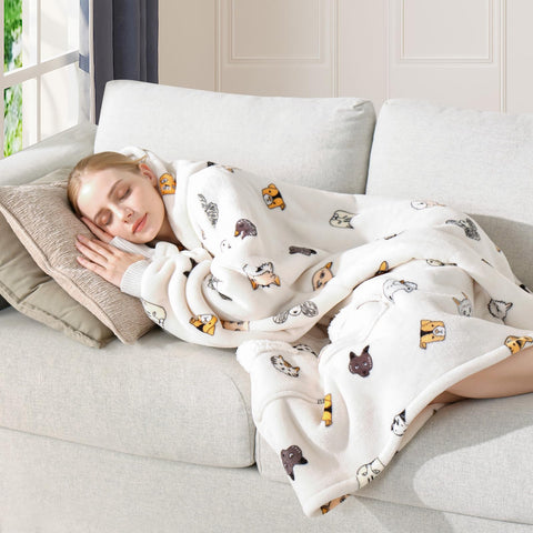 Touchat close-up Sherpa texture revealing plush softness and insulating pile