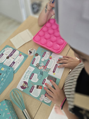 Tovla Jr. recipe cards and shopping list for guided learning and planning