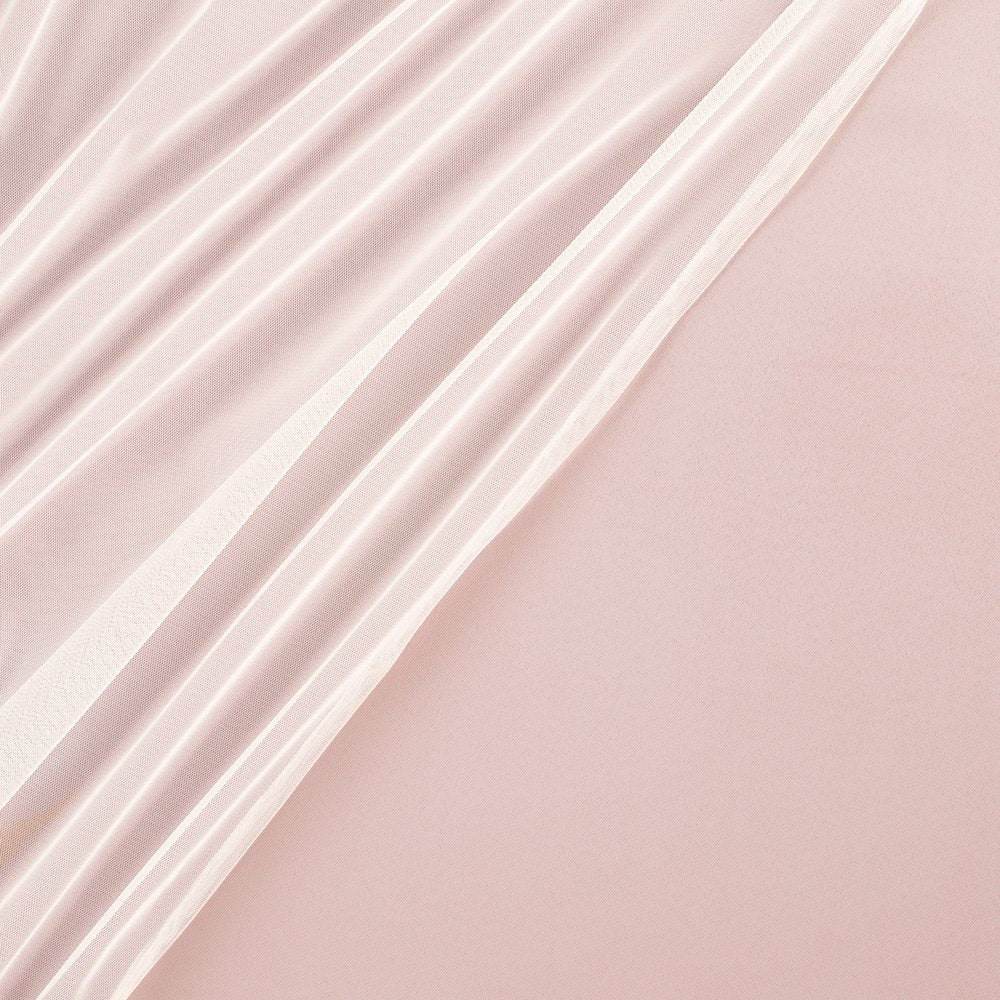 TOWN & COUNTRY LUXE double layer edge showing sheer and blackout layers for versatile light control