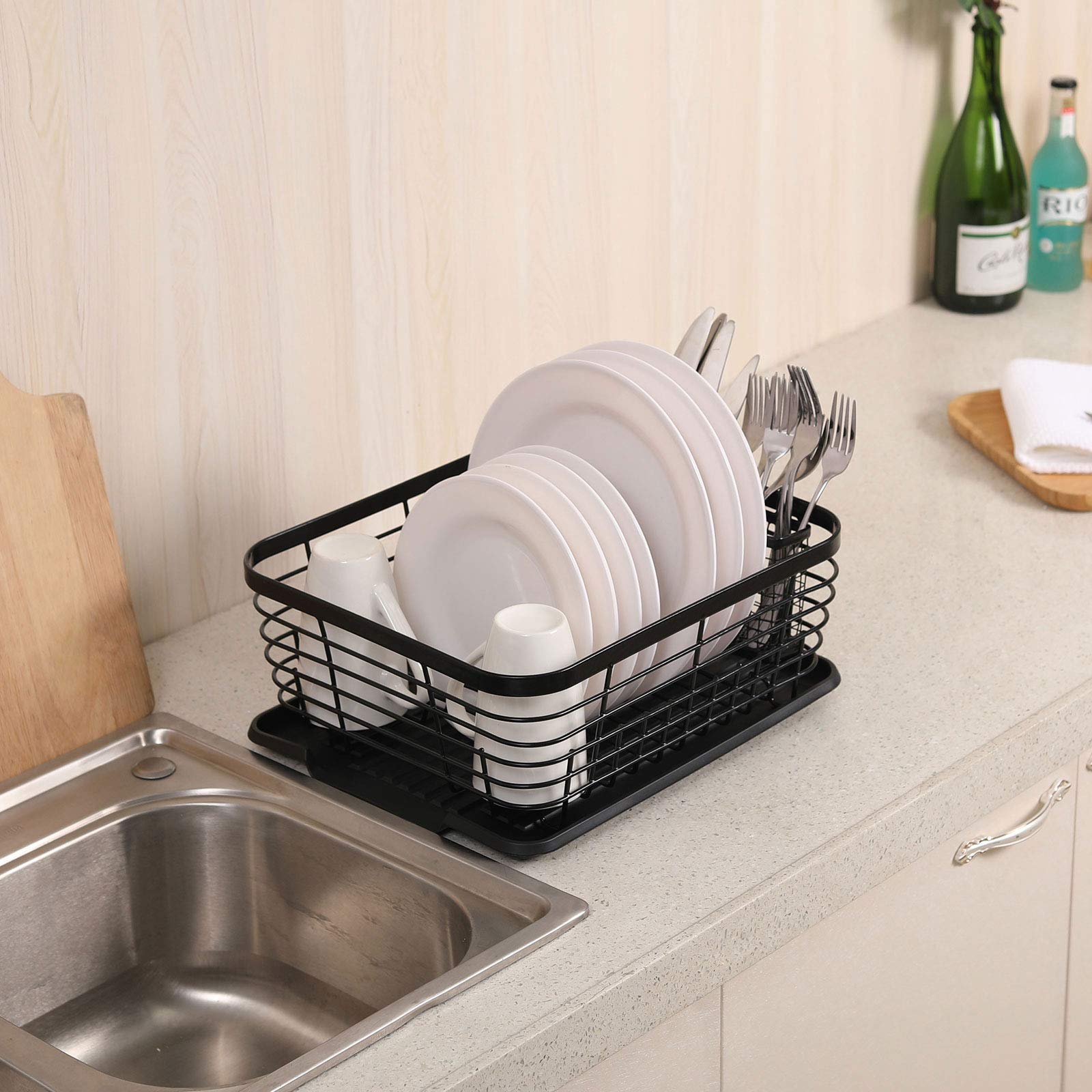 TQVAI close-up of drip tray collecting water and protecting countertop