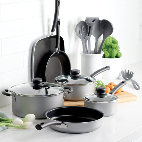 Tramontina close-up of frying pan rim and finish, highlighting easy food release benefit