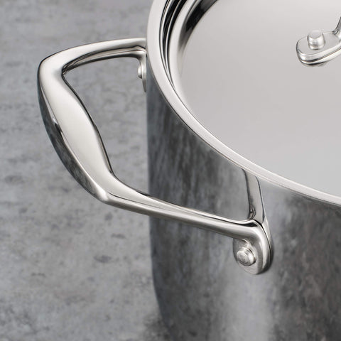 Tramontina riveted handle closeup for secure, durable handling