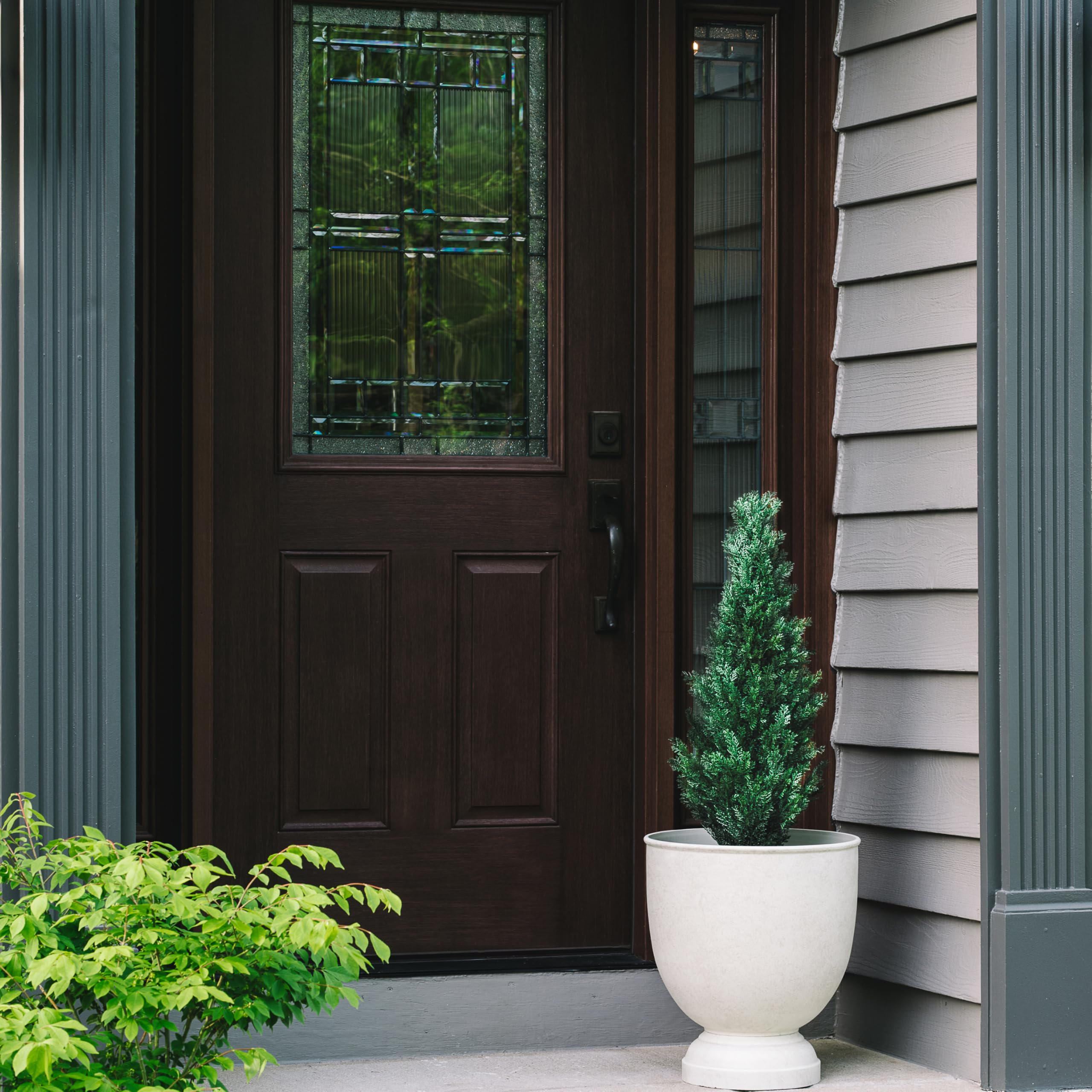 TRESIL black planter detail with durable finish for outdoor use