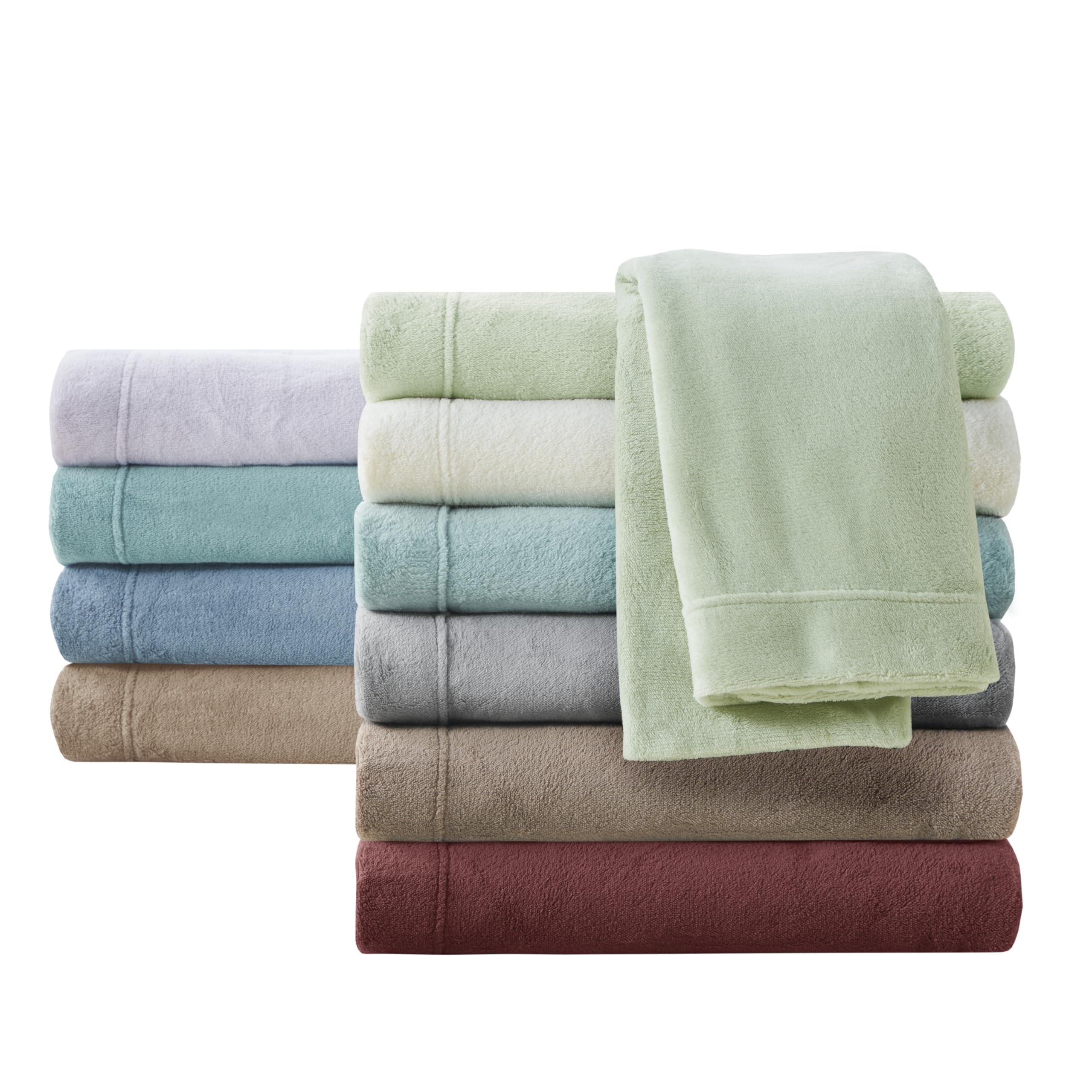 True North opened packaging with sheets unfolded showing complete four-piece set