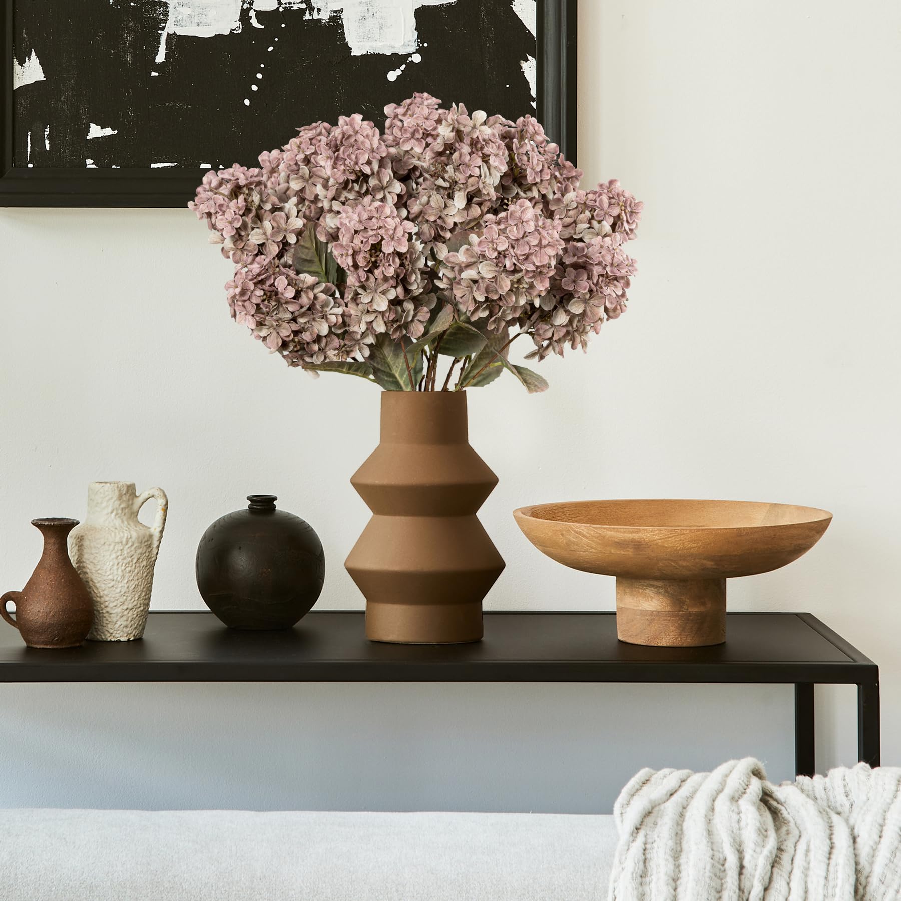 Ttranewsoo mixed floral composition showing pairing flexibility benefit