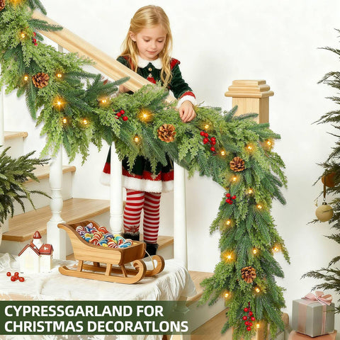 TURNMEON garland on table with ruler showing scale and adjustable fullness advantage