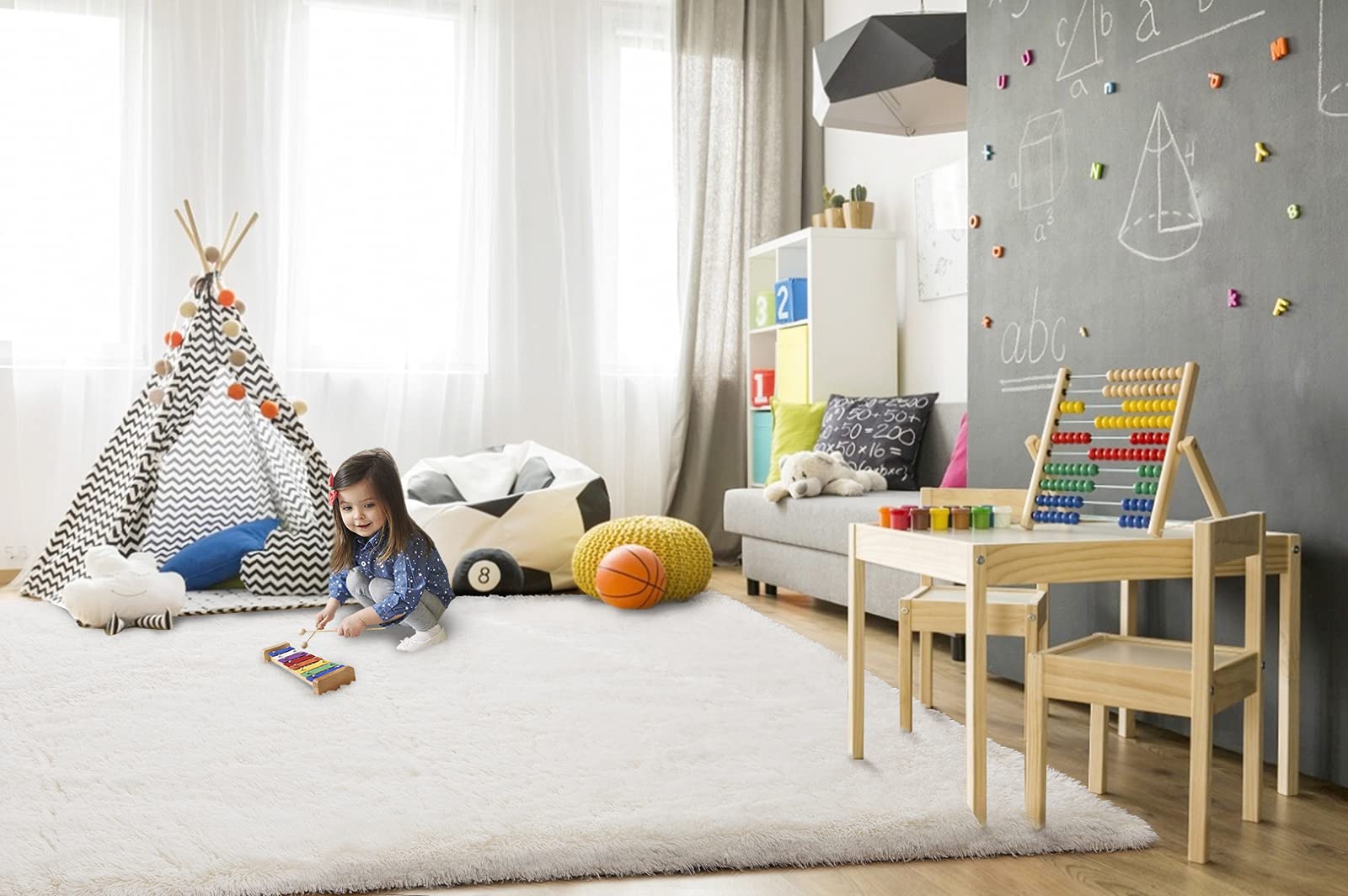 TWINNIS rug styled in bedroom creating warm, inviting decor and comfort