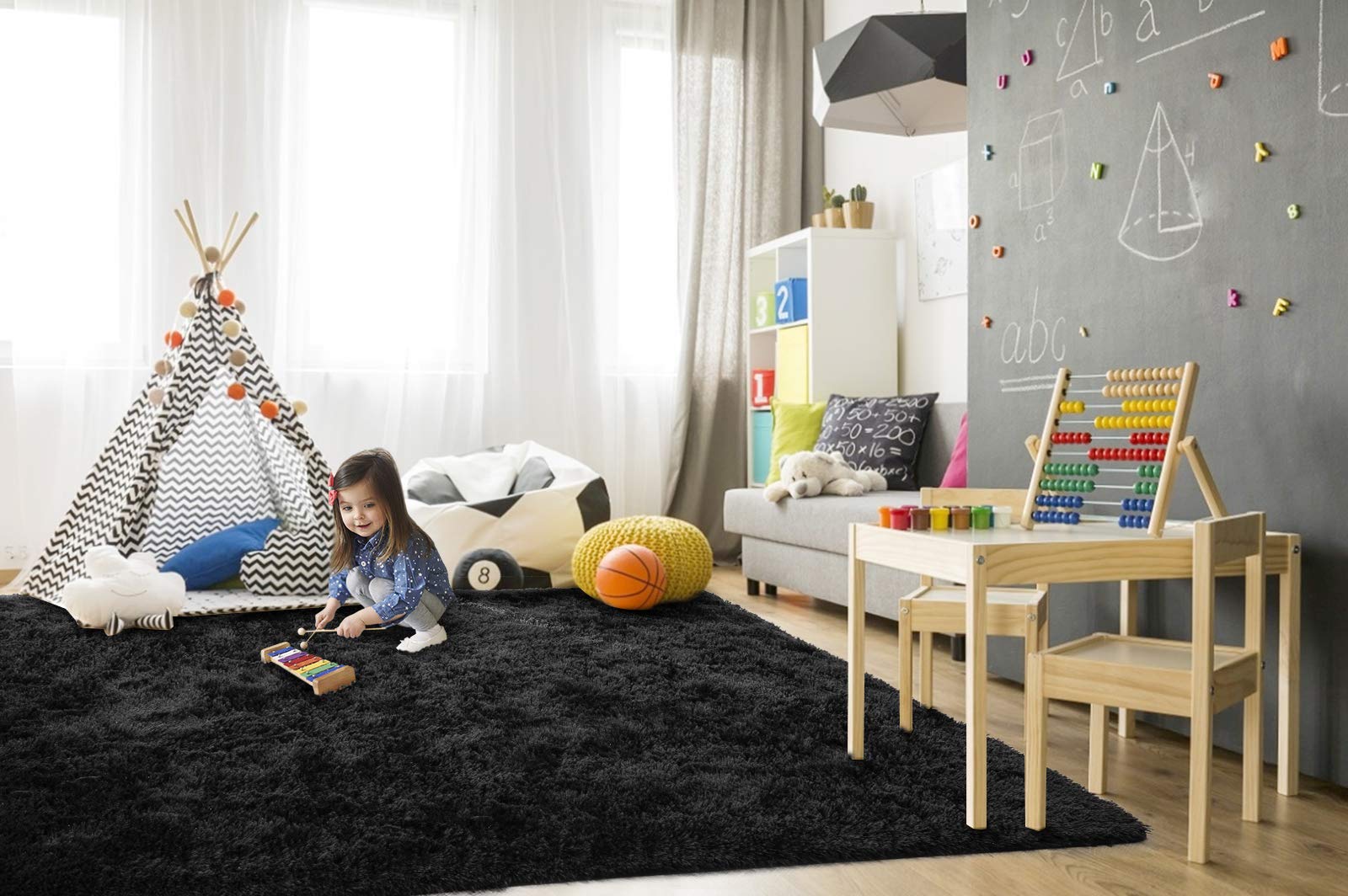 TWINNIS styled living room with rug adding cozy atmosphere and visual anchor
