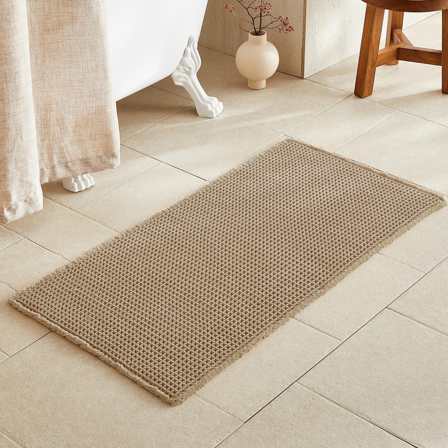 TYUU bath mat front view in khaki showing wide coverage and cozy look
