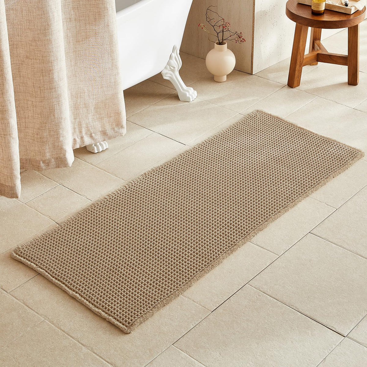 TYUU waffle runner front flatlay showing khaki color and geometric pattern for style