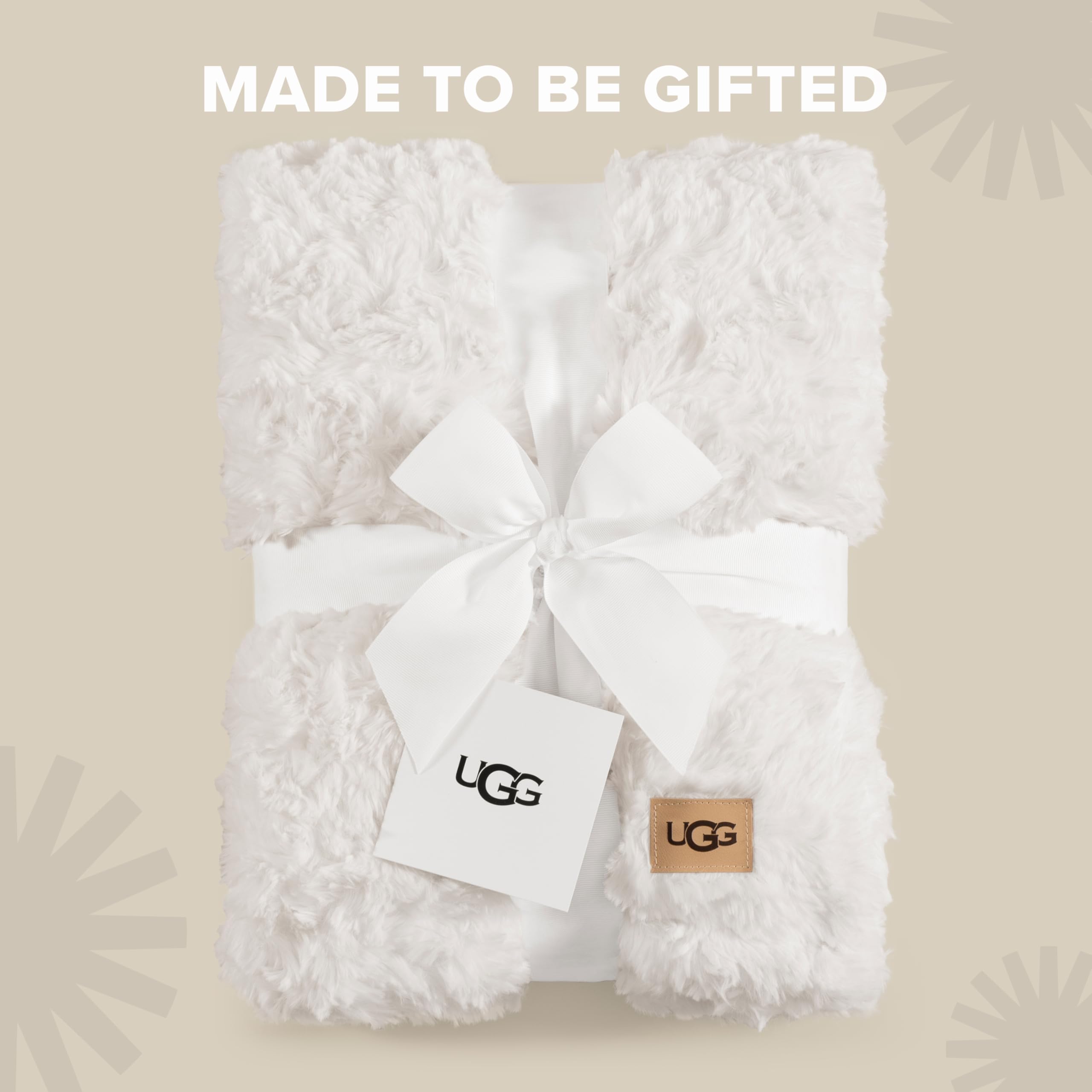 UGG Adalee reverse side knit texture showing versatile double-sided use