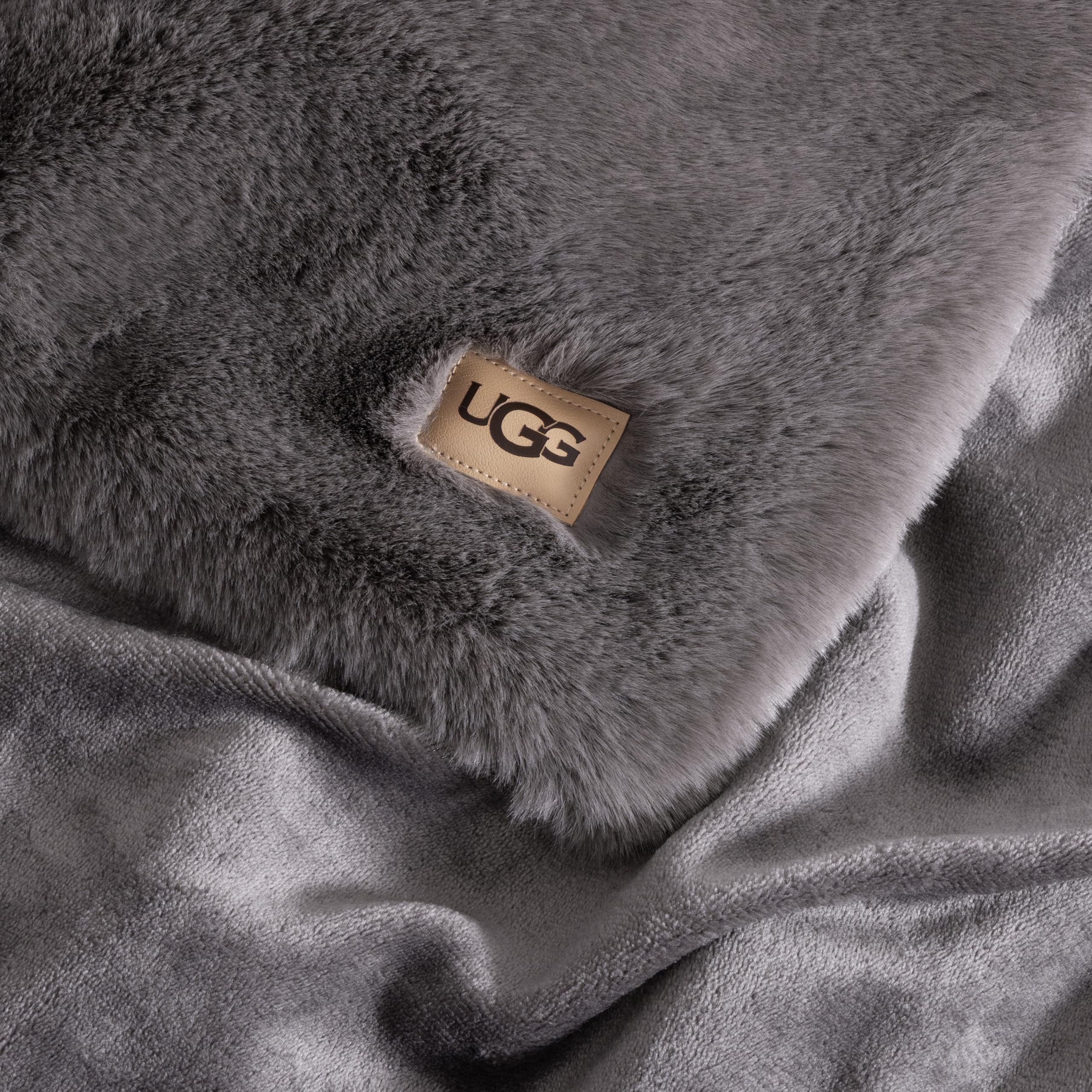 UGG euphoria label showing 800 GSM front and 200 GSM backing details
