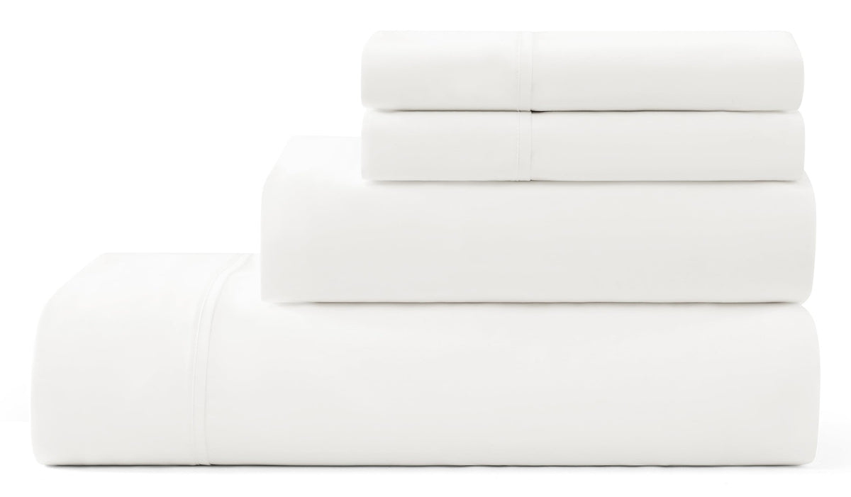 UGG Hedi front packaging showcasing set contents and luxury look