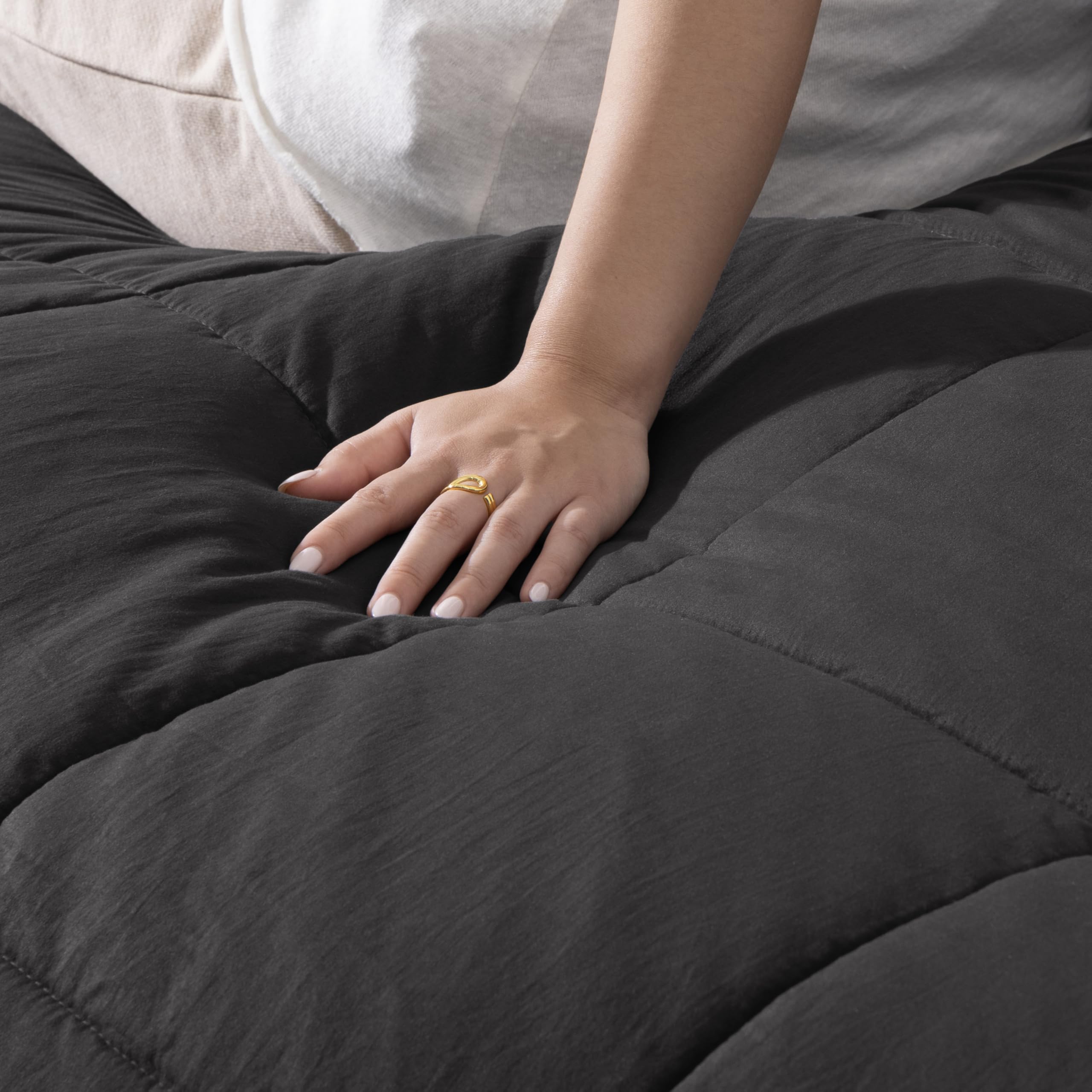 UGG Leonora loft close-up after fluffing, demonstrating fill recovery and lasting plushness