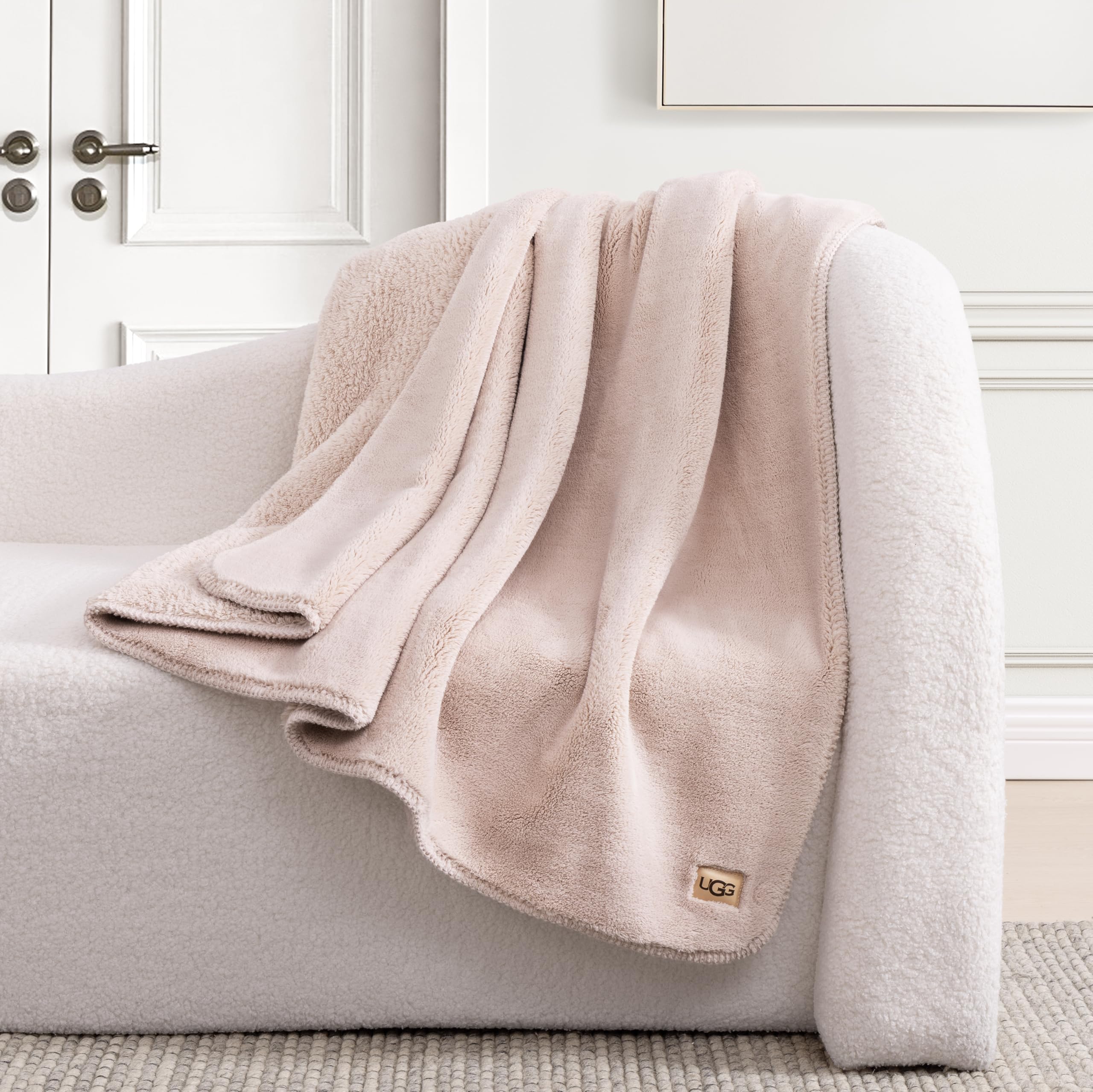 UGG whitecap edge seam detail highlighting durable finish