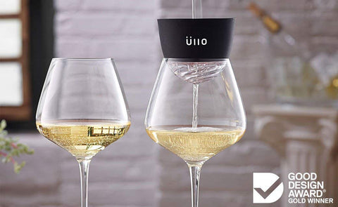 Üllo paired with decanter showing compatibility and elevated presentation