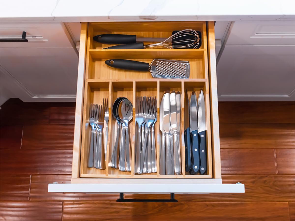 Umilife in a kitchen scene demonstrating stylish bamboo look and neat drawers benefit