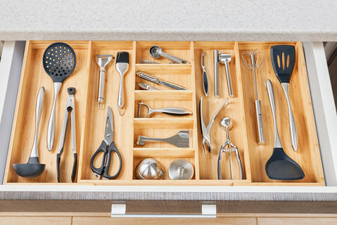Umilife organizer used in bathroom and desk showing versatile organization benefit