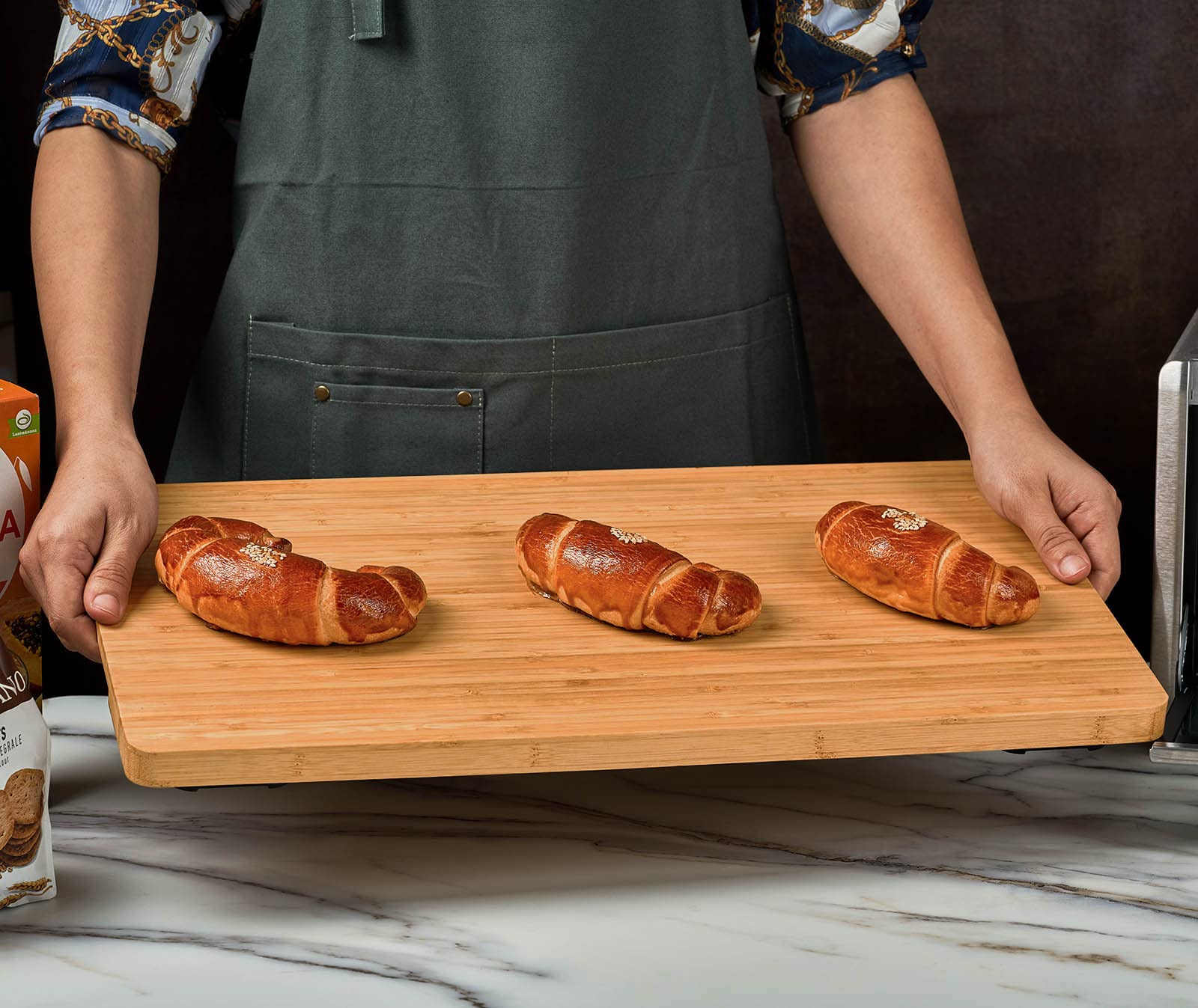 Umilife bamboo grain texture closeup highlighting durable, warp-resistant surface