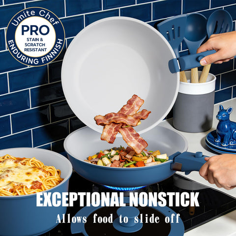 Umite Chef detachable handle engagement showing secure dual-lock and easy removal benefit