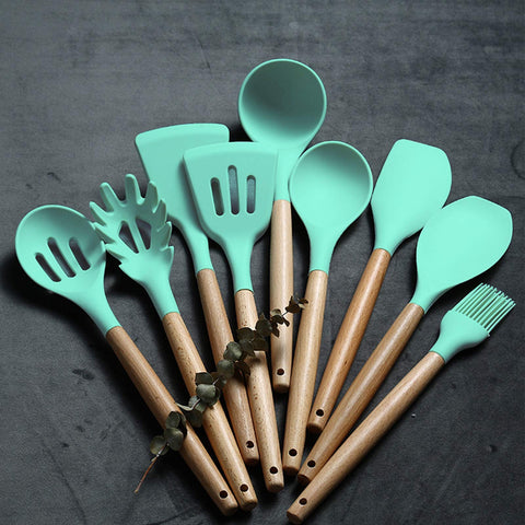 Umite Chef holder and extra hooks arranged for tidy countertop or wall storage convenience