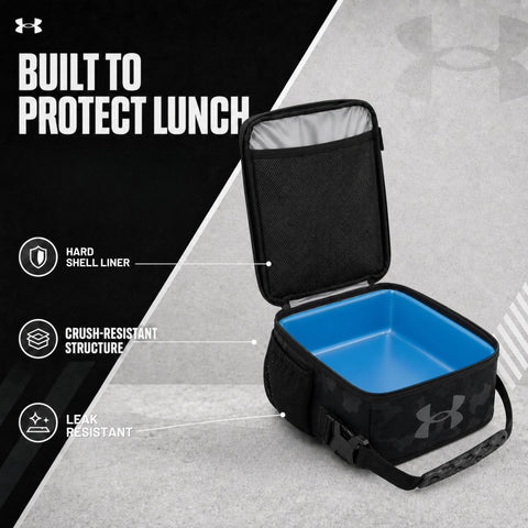 Under Armour UA Scrimmage 3 expandable mesh side pocket holding a water bottle for extra storage