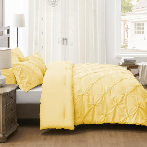 UNIKOME comforter on a queen bed for size and scale clarity and practical fit guidance