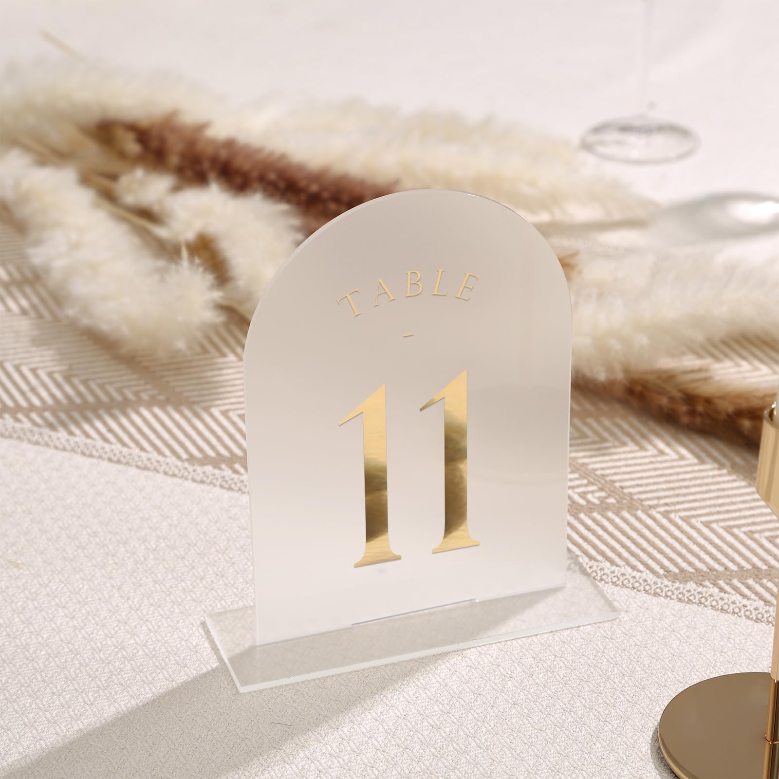 UNIQOOO multiple tables at reception showing consistent guest guidance benefit