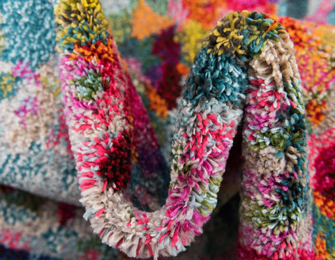 Unique Loom edge and binding close-up showing finished seams and resilience