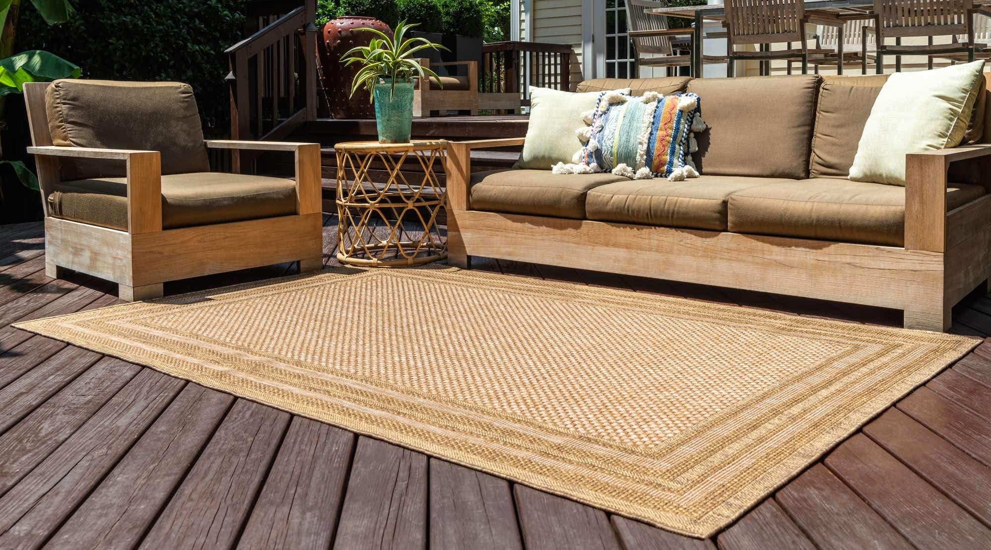 Unique Loom close‑up of polypropylene weave showing durable stain‑resistant texture