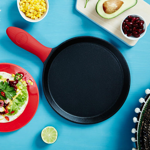 Uno Casa pan packaged with recipe e-book ready for new users