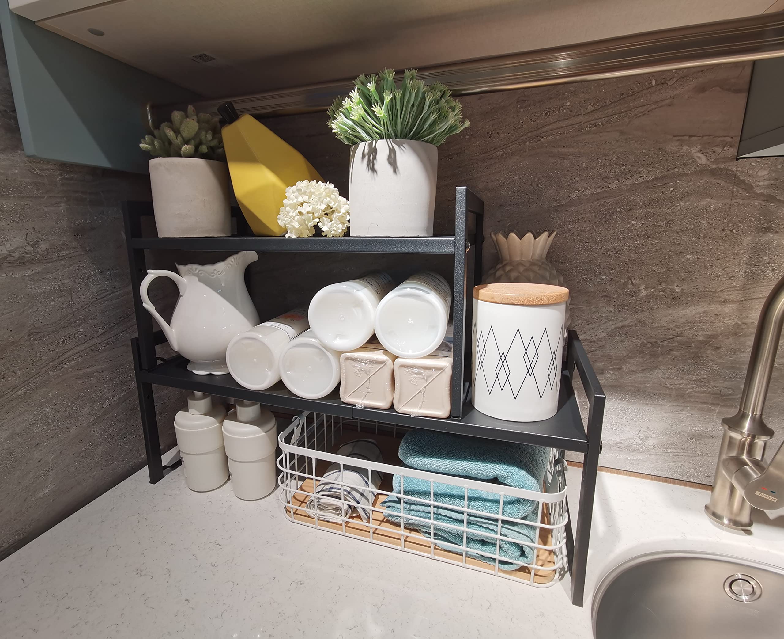 Urhomey plus holding plates and bowls to demonstrate 33–40 lbs capacity and practical use