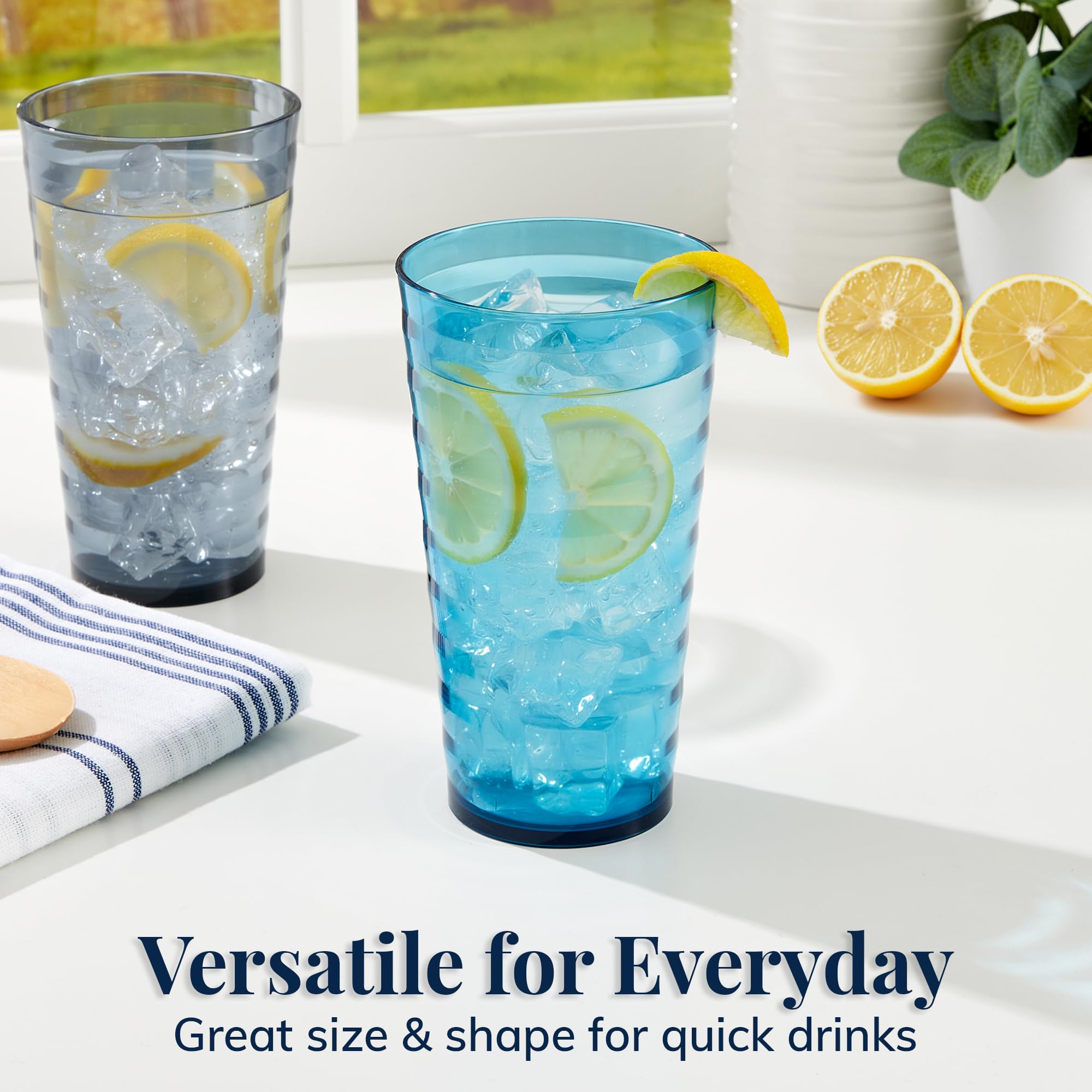 US Acrylic splash in hand scale showing comfortable 18oz size for easy carrying