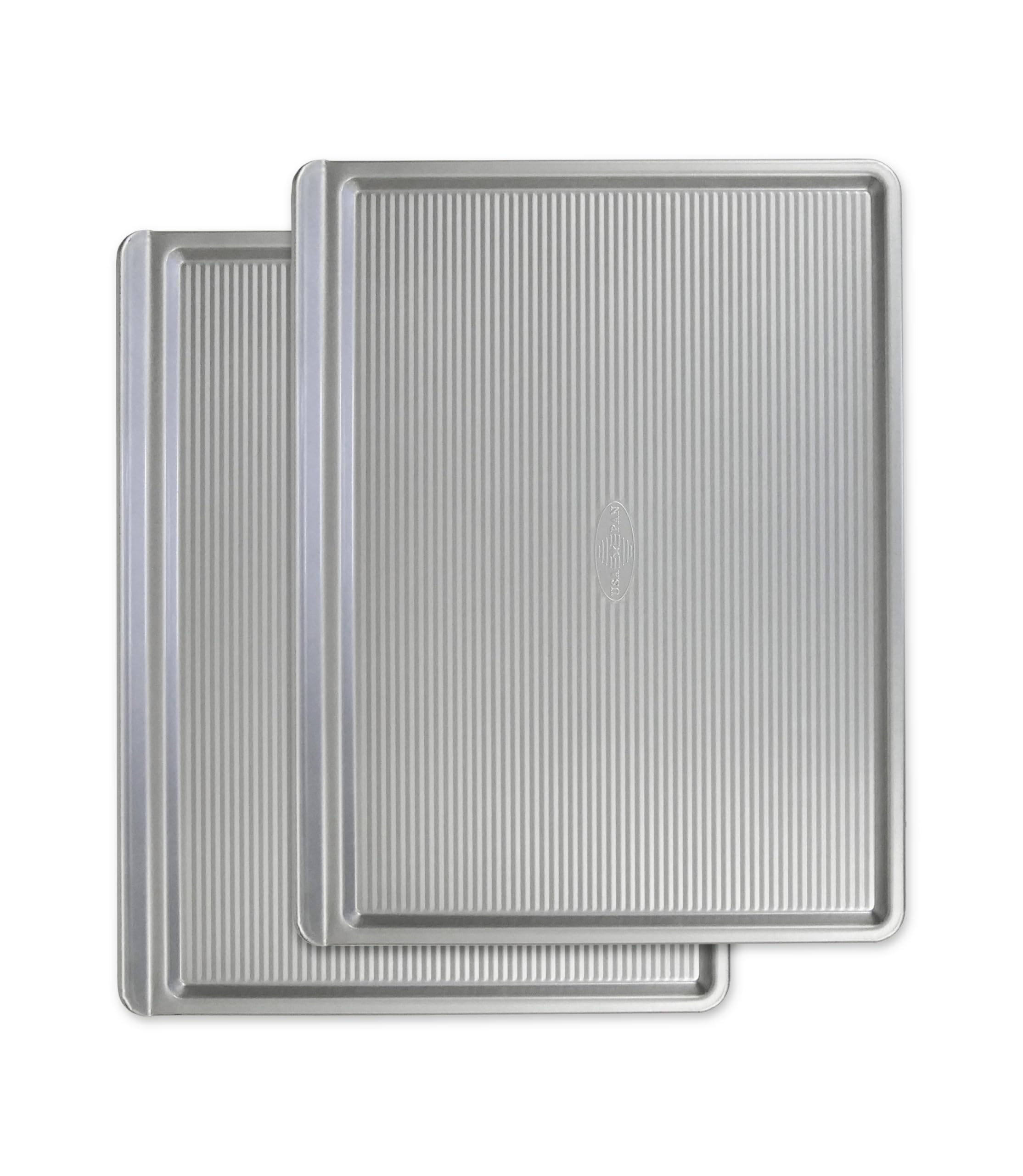 USA Pan front view large cookie sheet showing full baking surface and benefit of even heating