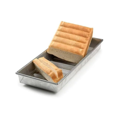 USA Pan close-up of Americoat nonstick surface for easy release and cleanup